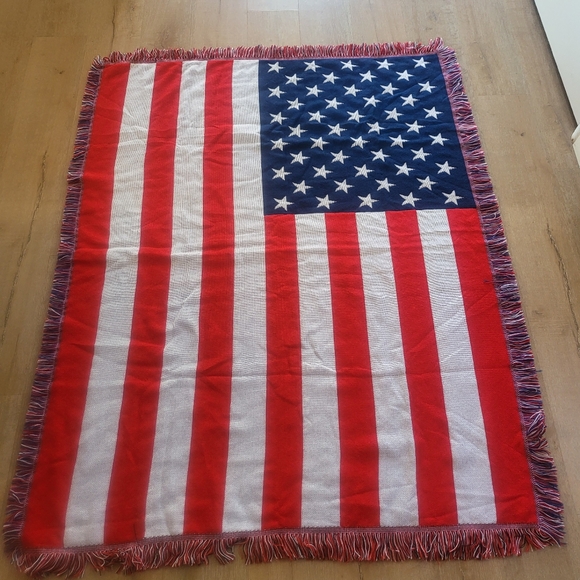 Northwest American Flag Throw Blanket - Picture 3 of 5